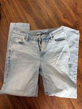 American Eagle Outfitters Mom Jean